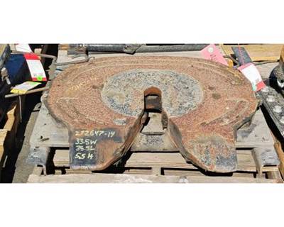 Mack Pinnacle CXU612 Fifth Wheel for a Mack CXU612