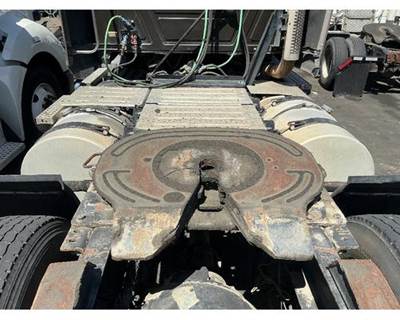 Mack Pinnacle CXU612 Fifth Wheel for a Mack CXU612