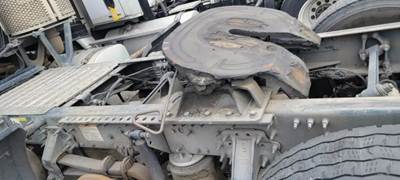Mack Pinnacle CXU613 Fifth Wheel for a Mack CXU613
