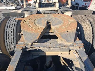 Peterbilt 386 Fifth Wheel