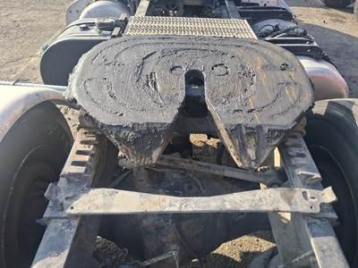 Peterbilt 386 Fifth Wheel