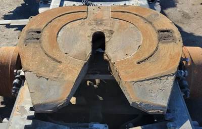 Peterbilt Fifth Wheel