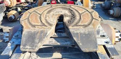 Holland FW35 Stationary Fifth Wheel, 34" Frame Width, 39.5" Rail, 7" Deck Height