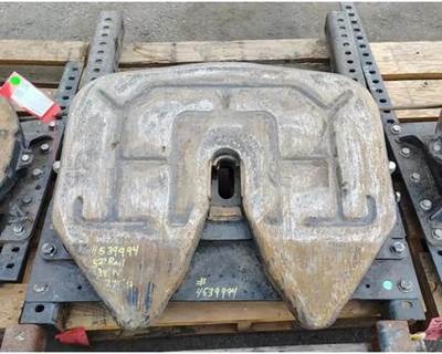 Fontaine Stationary Fifth Wheel Assembly, 34" Frame Width, 52" Rail, 7.75" Deck