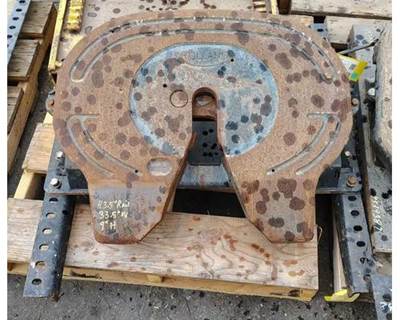 Holland FW8 Stationary Fifth Wheel, 33.5" Frame Width, 43.5" Rail Length, 8.75"