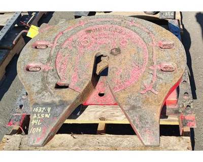 Volvo VN Fifth Wheel