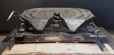 Volvo VNL Fifth Wheel