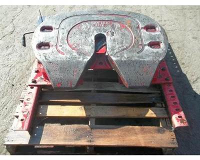 Volvo VNL Fifth Wheel