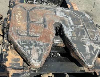 Volvo VNL670 Fifth Wheel