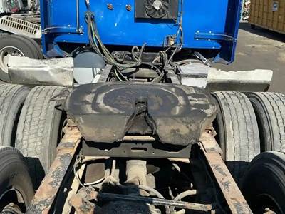 Western Star 4900FA Fifth Wheel for a Western Star 4900 FA