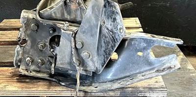 Freightliner Cascadia 125 Left Frame Horn