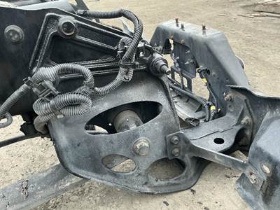 International LT625 Frame Horn