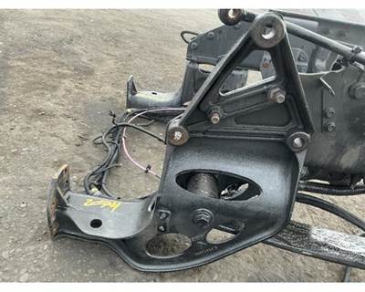 International LT625 Frame Horn