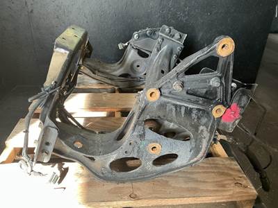 International RH613 Frame Horn