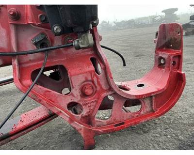 International TranStar 8600 Frame Horn