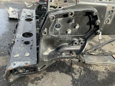 Peterbilt 579 Frame Horn