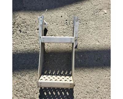 Mack Pinnacle CXU613 Frame for a Mack CXU613