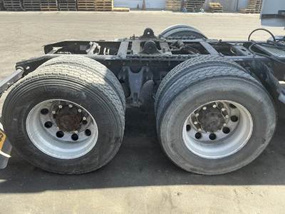 International Corporate Air/IROS Tandem Axle Cutoff for a International LT625