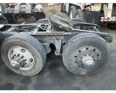 International Corporate Air/IROS Tandem Axle Cutoff for a International LT625