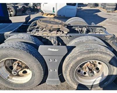 Kenworth T680 Cutoff