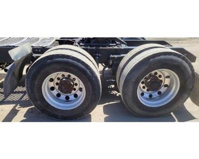 Kenworth T800 Tandem Axle Cutoff