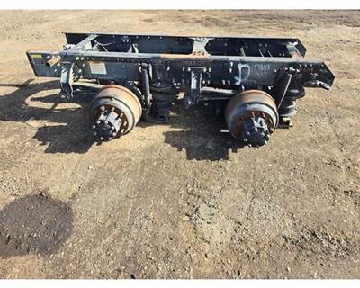 Mack Pinnacle CXU613 Tandem Axle Cutoff for a Mack CXU613