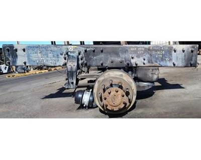 Peterbilt Air Trac Single Axle Cutoff for a Peterbilt 335