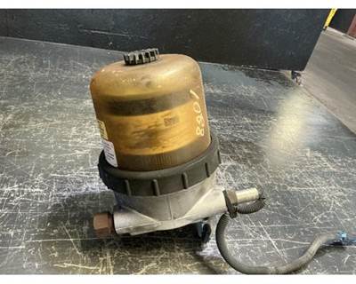 Davco CASCADIA 125 Fuel / Water Separator for a Freightliner Cascadia 125