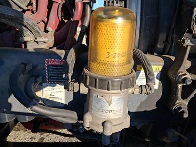 Davco CXU612 Fuel / Water Separator for a Mack CXU612