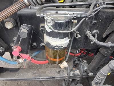 Davco Fuel Pro 382 Fuel / Water Separator for a Kenworth T680