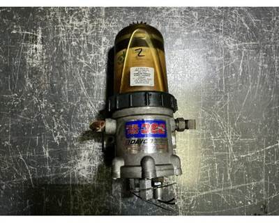 Davco Fuel Pro 382 Fuel / Water Separator for a Freightliner CASCADIA