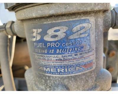 Davco Fuel Pro 382 Fuel / Water Separator for a International 8600