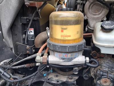 Davco Fuel Pro 482 Fuel / Water Separator for a Freightliner CASCADIA
