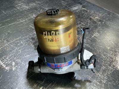 Davco Fuel Pro 482 Fuel / Water Separator for a Freightliner CASCADIA