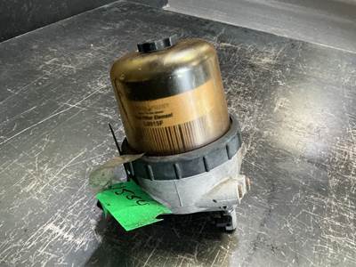 Davco Fuel Pro 482 Fuel / Water Separator for a Freightliner Cascadia 125