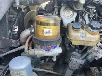 Davco Fuel Pro 482 Fuel / Water Separator for a Freightliner CASCADIA