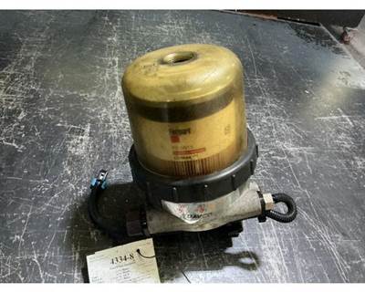 Davco Fuel Pro 482 Fuel / Water Separator for a Freightliner Cascadia 125