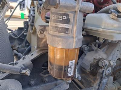 Davco M2 106 Fuel / Water Separator for a Freightliner M2 106