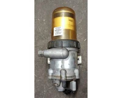 Freightliner Cascadia 125 Fuel / Water Separator