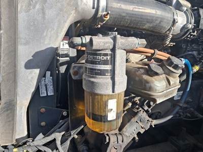 Freightliner Cascadia 126 Fuel / Water Separator