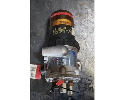 Freightliner Columbia 120 Fuel / Water Separator