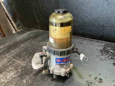 International LT625 Fuel / Water Separator