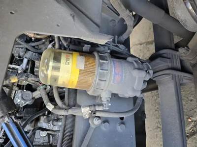 International RH613 Fuel / Water Separator