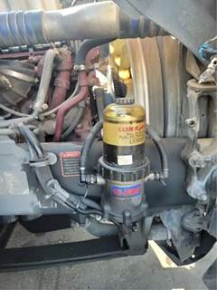 Mack Pinnacle CXU612 Fuel / Water Separator for a Mack CXU612
