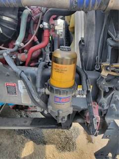 Mack Pinnacle CXU612 Fuel / Water Separator for a Mack CXU612