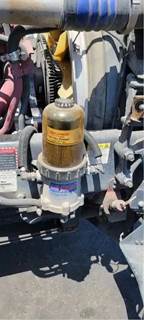 Mack Pinnacle CXU612 Fuel / Water Separator for a Mack CXU612
