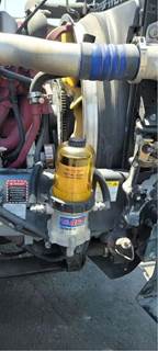 Mack Pinnacle CXU612 Fuel / Water Separator for a Mack CXU612
