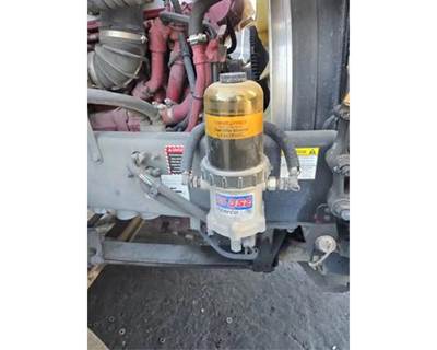 Mack Pinnacle CXU612 Fuel / Water Separator for a Mack CXU612