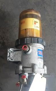 Mack Pinnacle CXU613 Fuel / Water Separator for a Mack CXU613