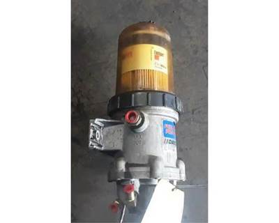 Mack Pinnacle CXU613 Fuel / Water Separator for a Mack CXU613